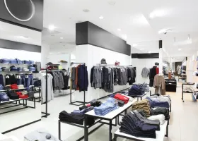 Fashion & Retail